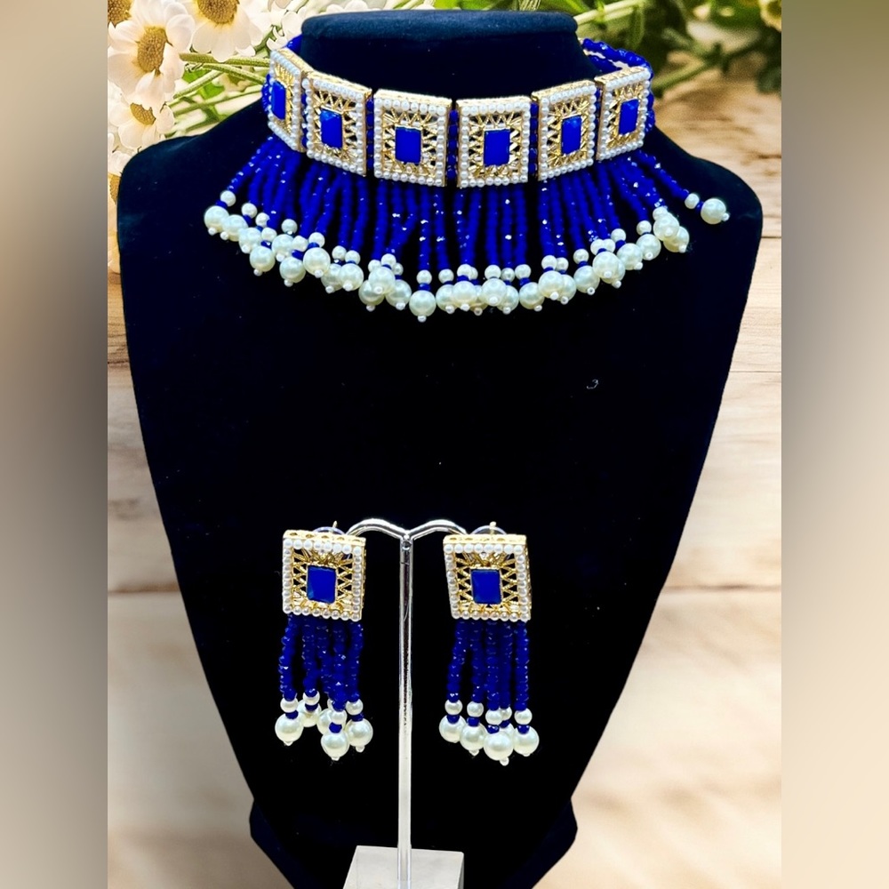 Gold Plated Crystal Stone And Beads Necklace Set
